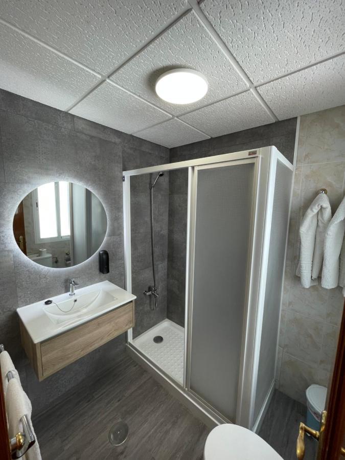 Hostal Calderon De La Barca Zalamea de la Serena Bagian luar foto