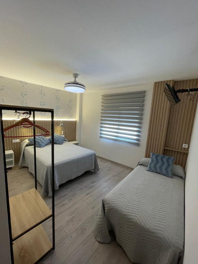 Hostal Calderon De La Barca Zalamea de la Serena Bagian luar foto