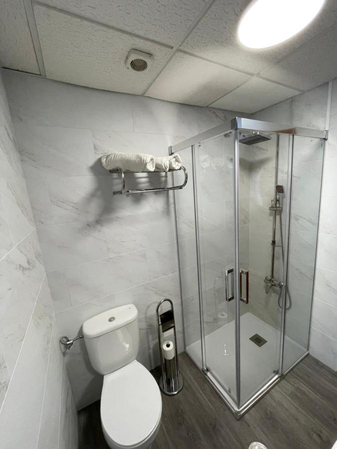 Hostal Calderon De La Barca Zalamea de la Serena Bagian luar foto
