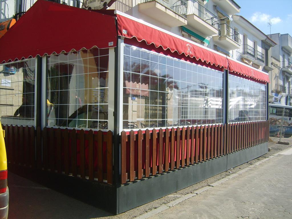Hostal Calderon De La Barca Zalamea de la Serena Bagian luar foto